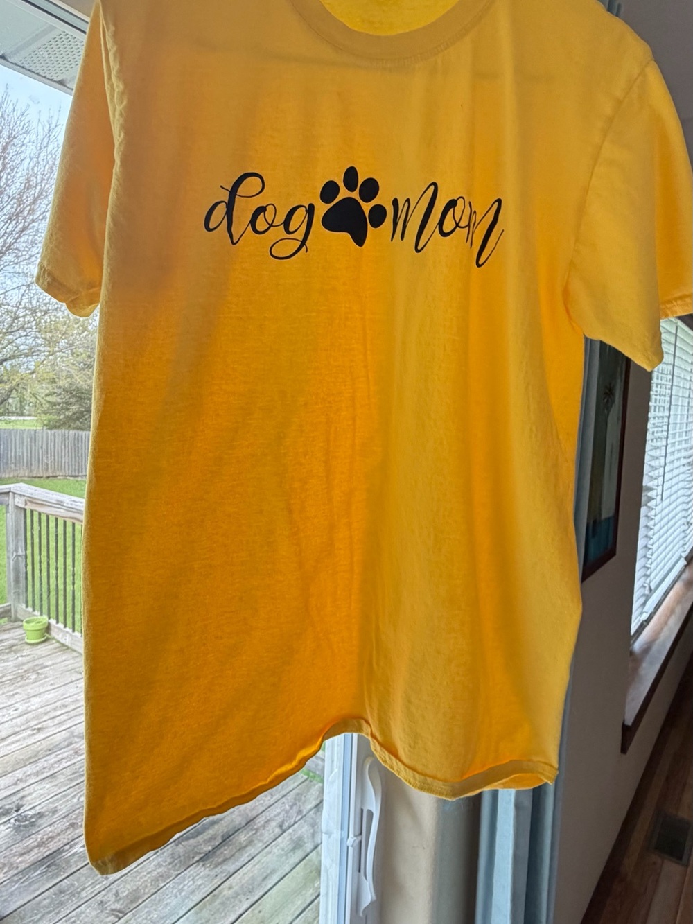 Gildan Yellow 'Dog Mom' T-Shirt with Black Paw Graphic